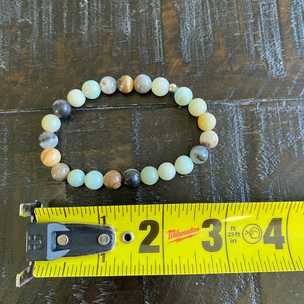Multi-Tone Beaded Stretch Bracelet - Pastel Green & Neutral Tones - Picture 3 of 3